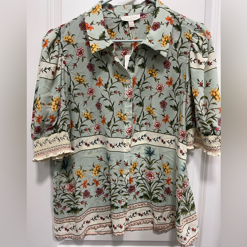 Alex And Lili Floral Puff Sleeve Short Sleeve Blouse Size Large NWT